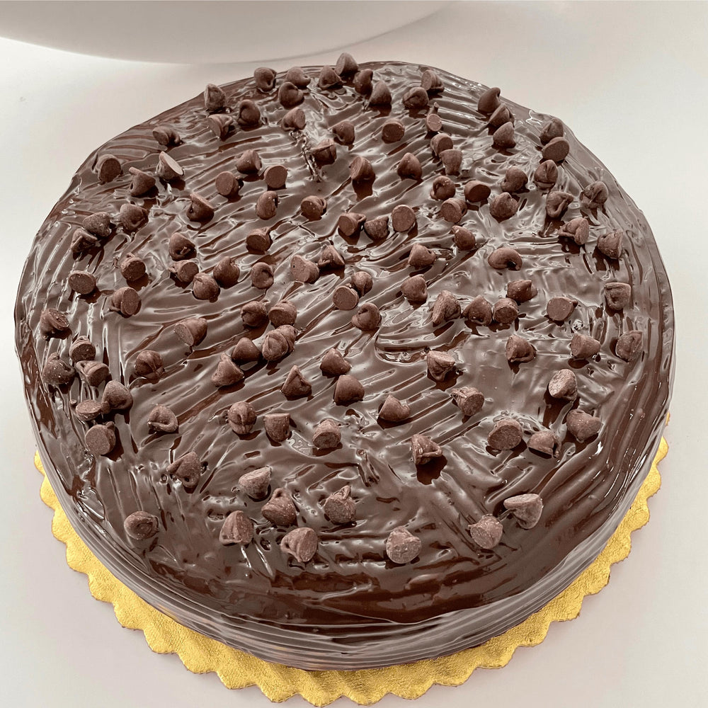 Banana-Nut - Full Life Gourmet Bakery - Bakery, Banana, Caramel Syrup, Chocolat Chips, Chocolate, Chocolate Syrup, Dairy Free Cake, Gluten Free Cake, Keto, Low Calories, Low Carb, Paleo, Sugar Free Cake, Walnuts